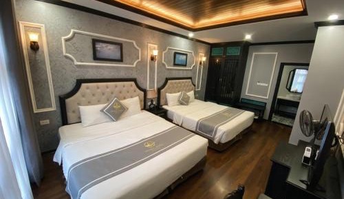 Family Room with Private Bathroom