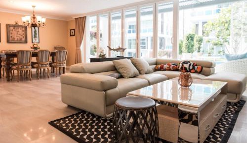 Three Bedroom Duplex Pool Access Apartment
