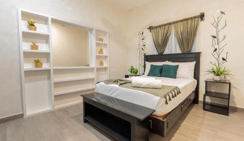 Deluxe Room (1 adult + 1 child)