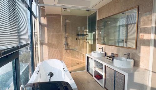 Double Room with Private External Bathroom