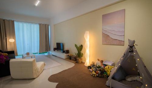Three-Bedroom Standard Apartment