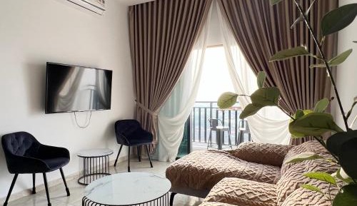 Three-Bedroom Apartment - High Floor