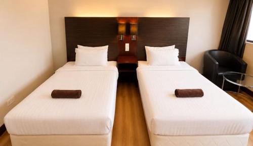 Twin Room with City View