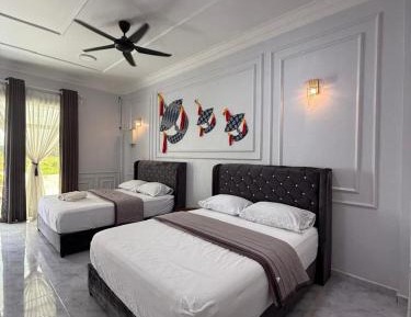 Superior Family Room