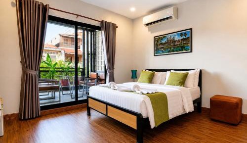 Superior Double Room with Balcony