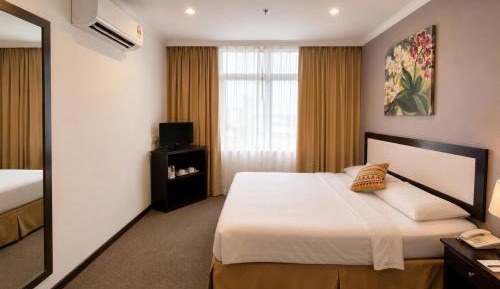 Deluxe King Room