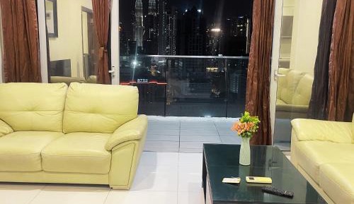 Two-Bedroom Deluxe Apartment with Balcony