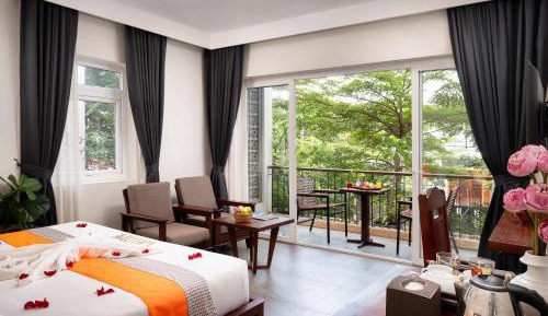 Deluxe Double Room with Balcony