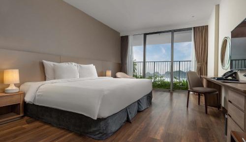 Deluxe Double or Twin Room with Sea View