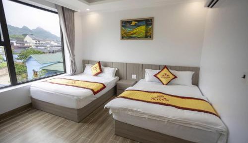 Quadruple Room with Shared Bathroom