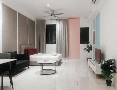 Deluxe Studio