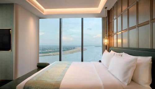 Suite with River View