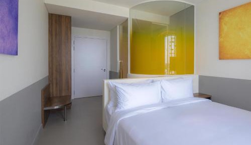Queen Room with River View