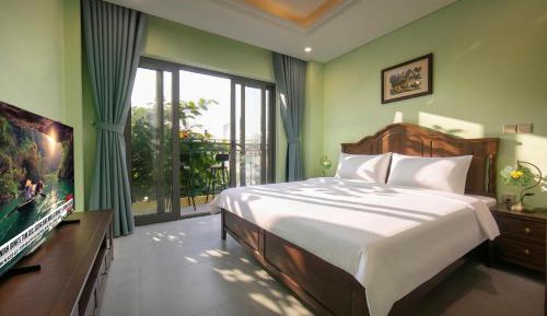 Suite with City View