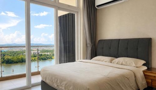 Apartment with View and Balcony