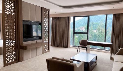 Queen Room