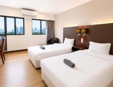 Twin Room with View