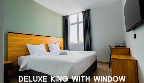 Deluxe King Room