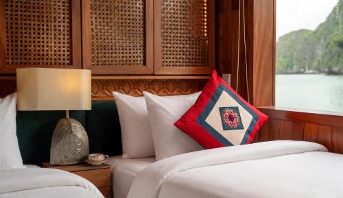Deluxe Double or Twin Room with Sea View