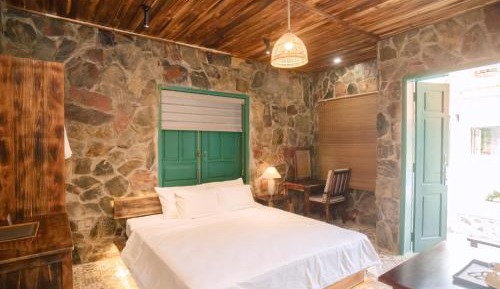 Double Room with Pool View