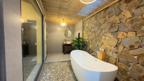 Deluxe Bungalow with Garden View