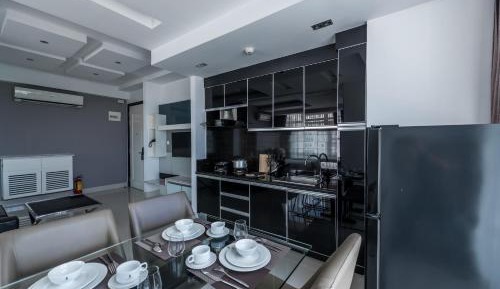 Deluxe Studio Suites