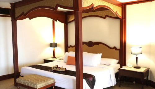 Primula Suite