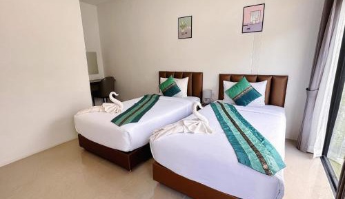 Standard Twin Room