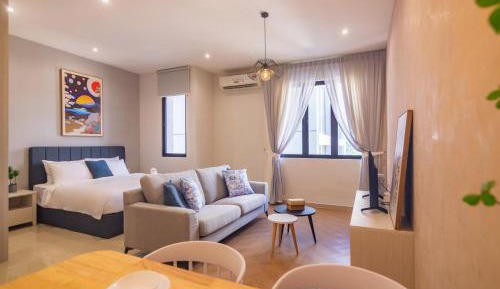 The Cove, Panoramic View Studio Apartment