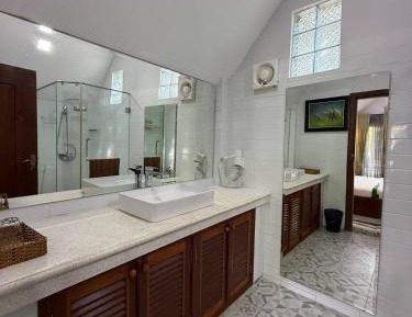 Deluxe Bungalow