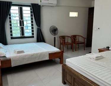 Quadruple Room with Private Bathroom