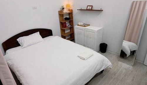 Single Room with Shared Shower and Toilet