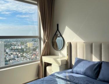 Family Two-Bedroom Apartment with View