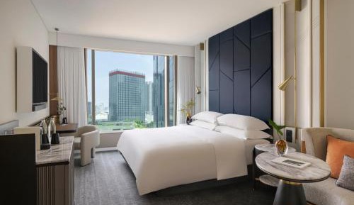 Essential Room 