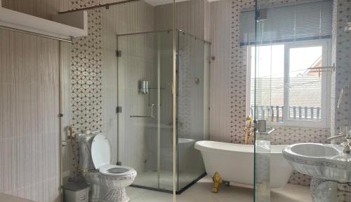 Quadruple Room with Bath