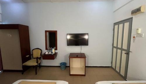 Twin Room with Balcony