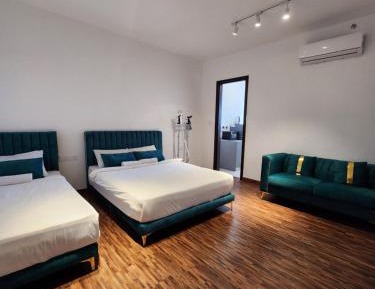Queen Suite