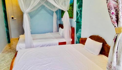 Large Twin Room