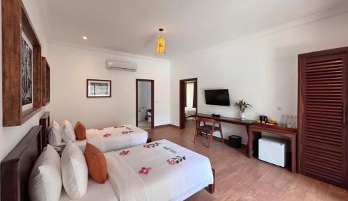 Family Room with Balcony and Pool View