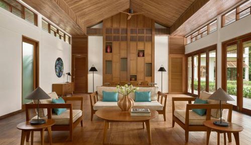Four-Bedroom Villa with Terrace and Private Pool - River View