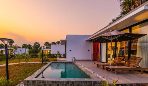 Residence Suite Private Pool Villa - Free City Shuttle Service + Mini Bar