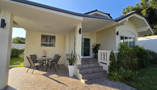 Three-Bedroom Vacation Home 