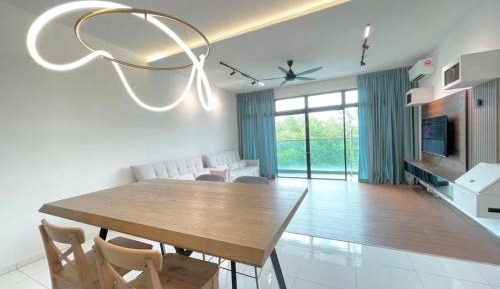 Three-Bedroom Apartment with Water View
