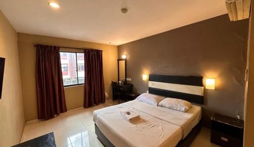 Deluxe Queen Room