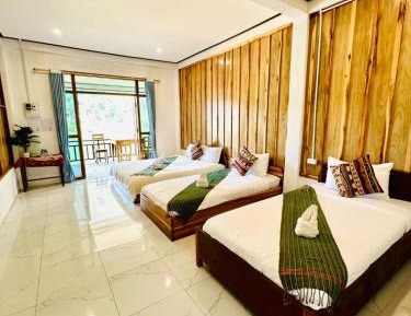 Family Room with Mountain View