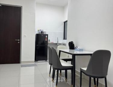 Three-Bedroom Standard Apartment