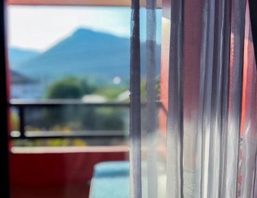 Standard Single Room with Mountain View