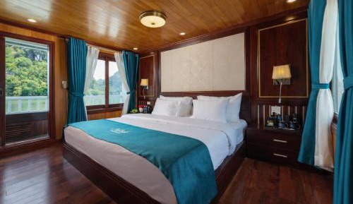 Queen Room with Sea View