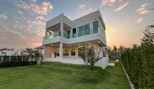 Family Room with Sea View