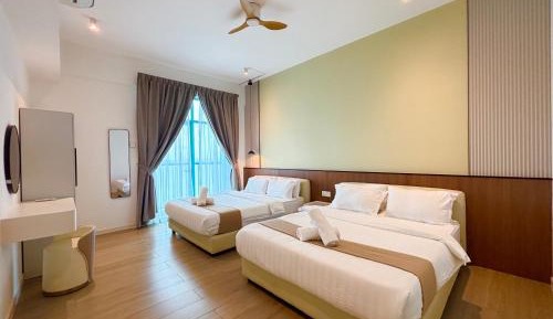 Two-Bedroom Deluxe Apartment with Ocean View